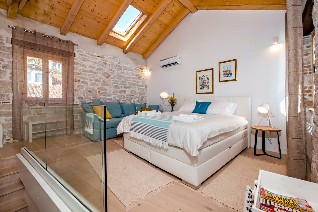 Apartman First Row To The Sea *